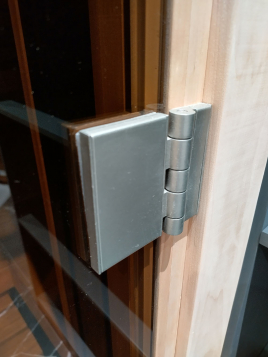 Стеклянная дверь DoorWood Престиж, стекло матовое бронза, коробка ольха